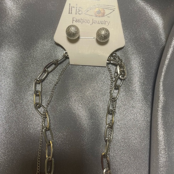 Necklace set - Picture 3 of 3